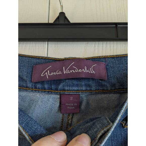 Gloria Vanderbilt Women's Blue Mid Rise Button Closer Straight Leg Jeans Size 2 - Picture 3 of 5